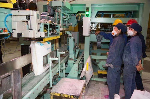 化肥廠自動包裝線試生產成功