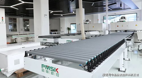今日亮相 板式家具高效生產(chǎn)破局利器——六面鉆多機(jī)連線智能柔性鉆孔系統(tǒng)深度解讀
